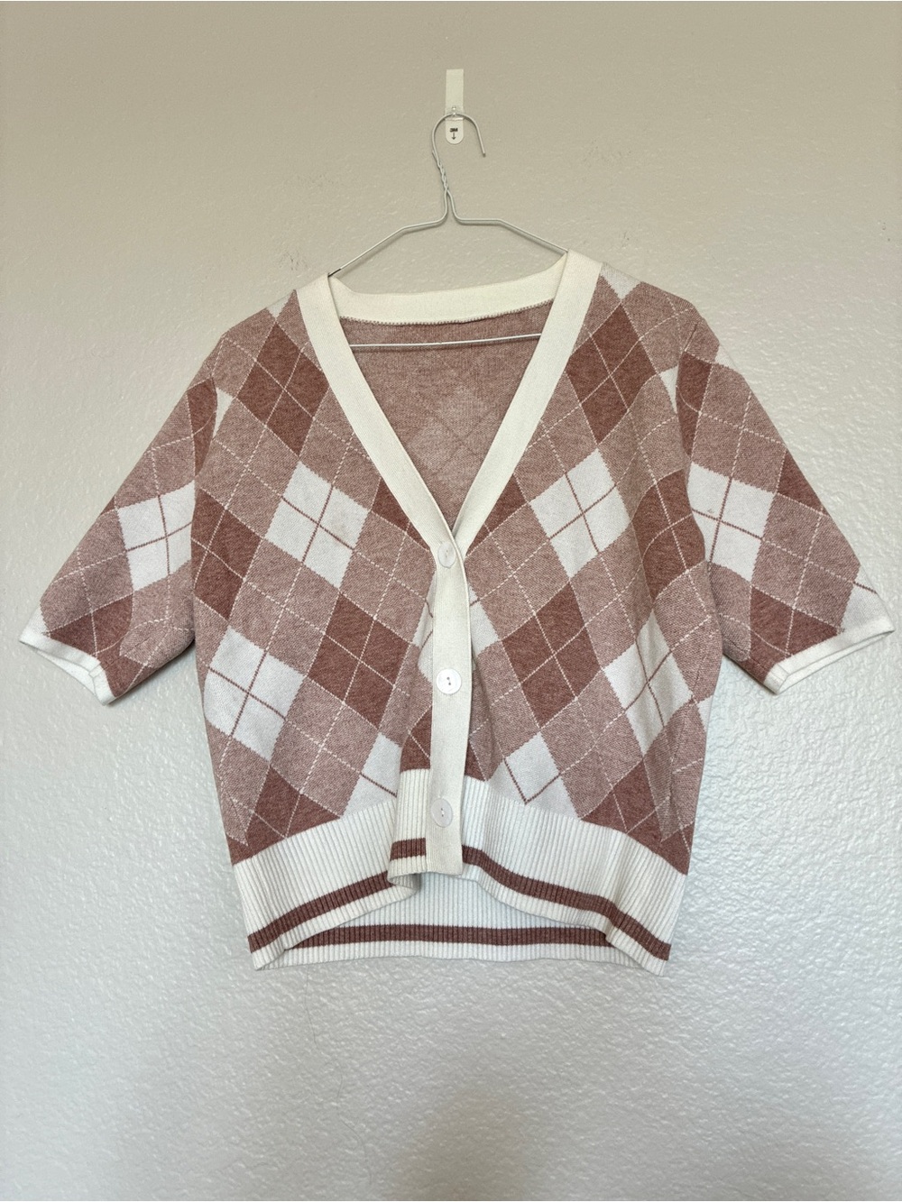 Short-Sleeve Argyle Cardigan Sweater in Dusty Rose and Cream